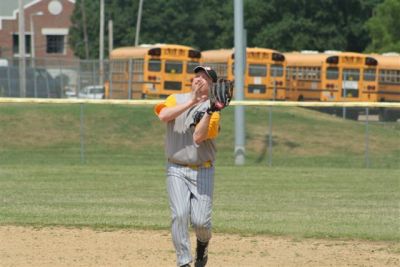 Jimmy Walker pulls in a routine pop up